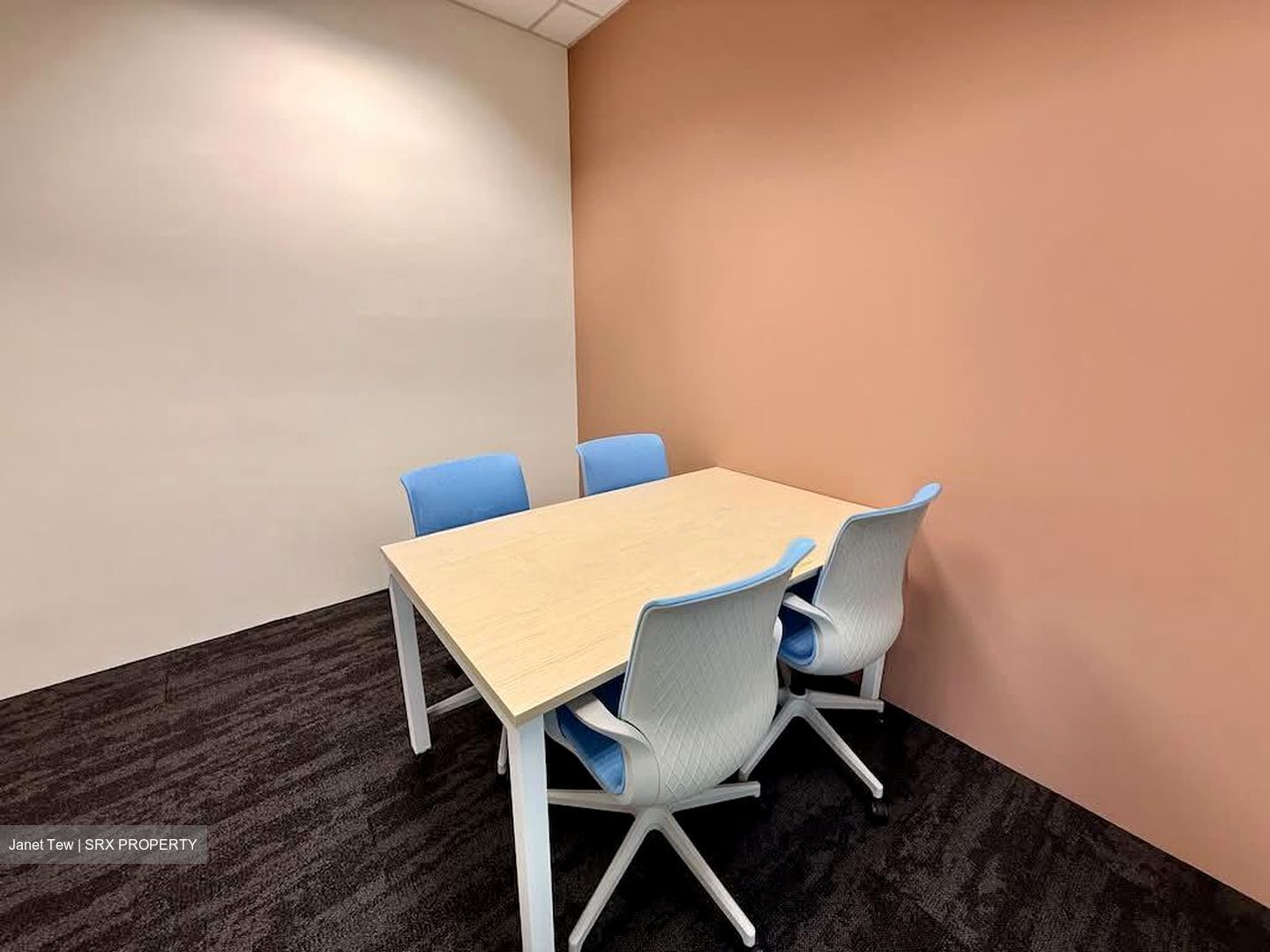 PLUS (D1), Office #538680551